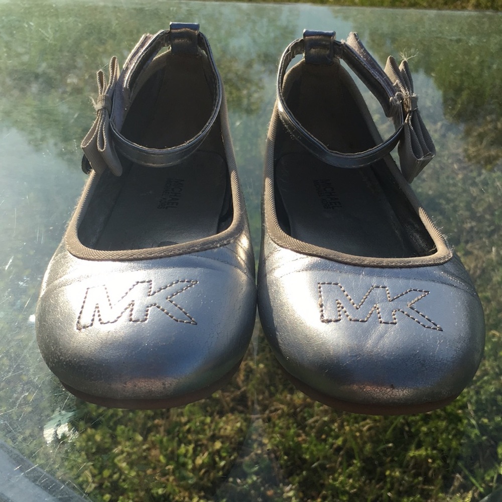 Kids shoes